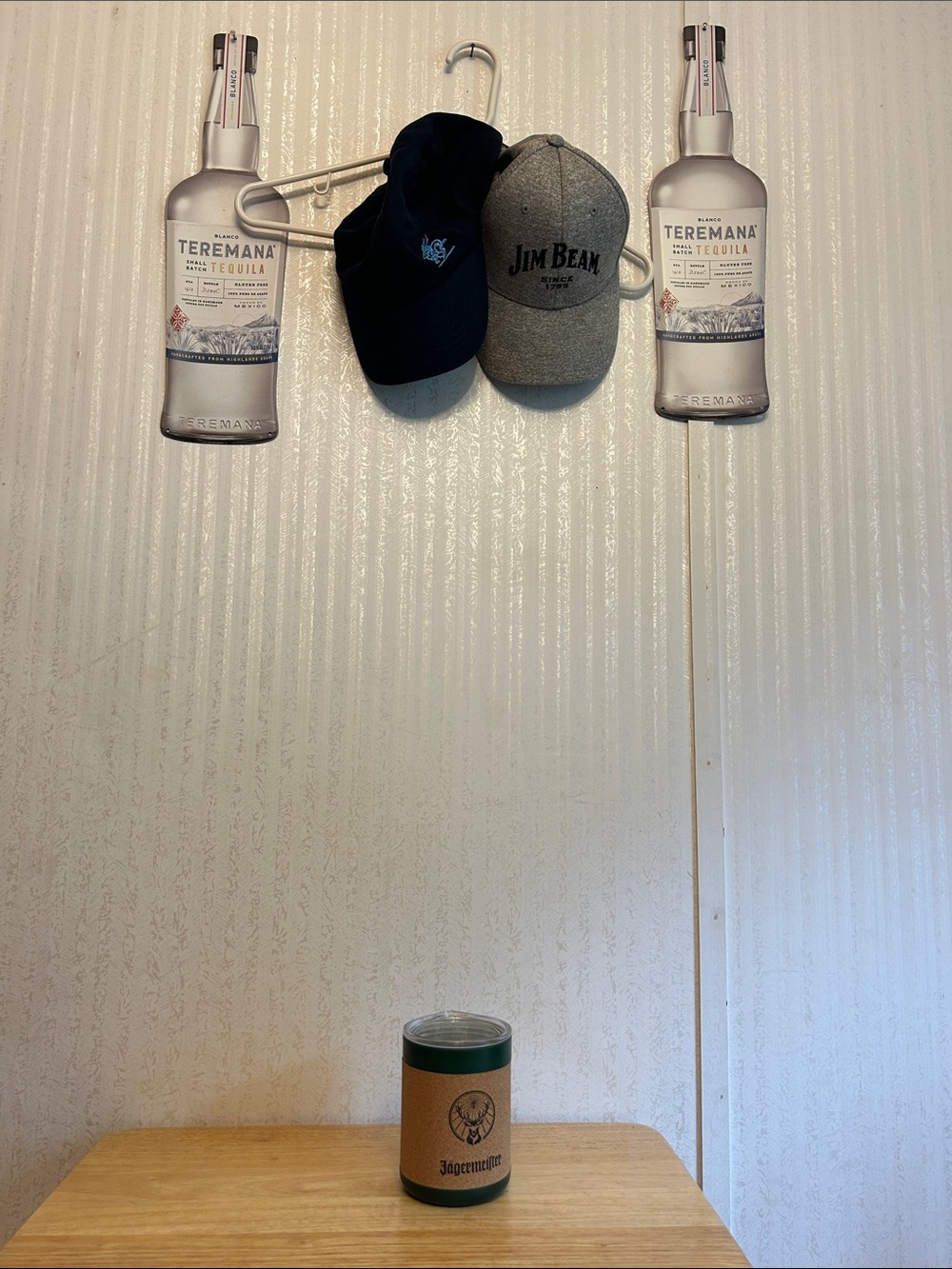 Alcohol Booze bundle!!!!!
Jim Beam and Gunpowder Irish Gin Jager Termana Jager